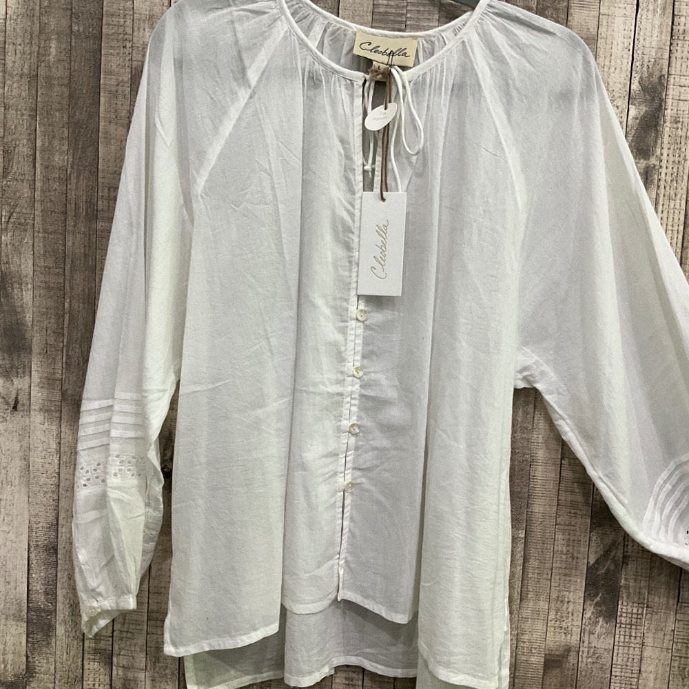 CLEOBELLA WHITE BUTTON FRONT BLOUSE NWT